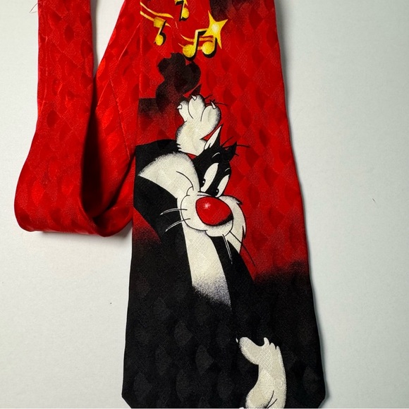Vintage Looney Tunes Mania Necktie Featuring Sylvester the Cat, with Tweety Bird - Picture 3 of 6